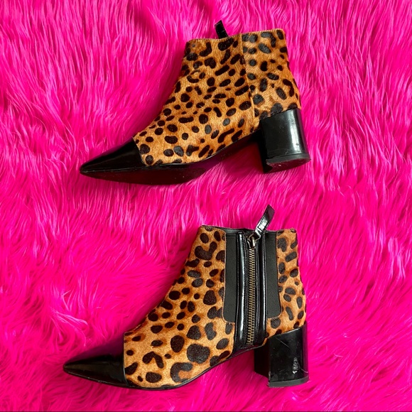 Leopard Print Pointed Toe Nine West Ankle Boots - Picture 3 of 9